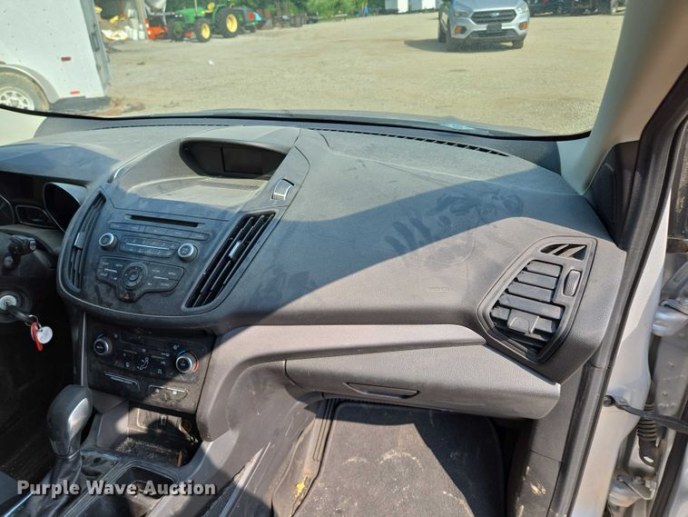 image for item EM7458 2018 Ford Escape SUV