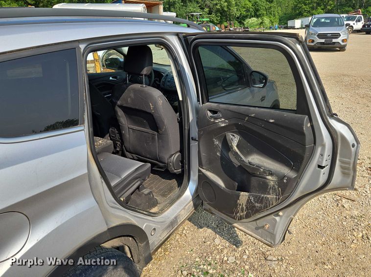 image for item EM7458 2018 Ford Escape SUV