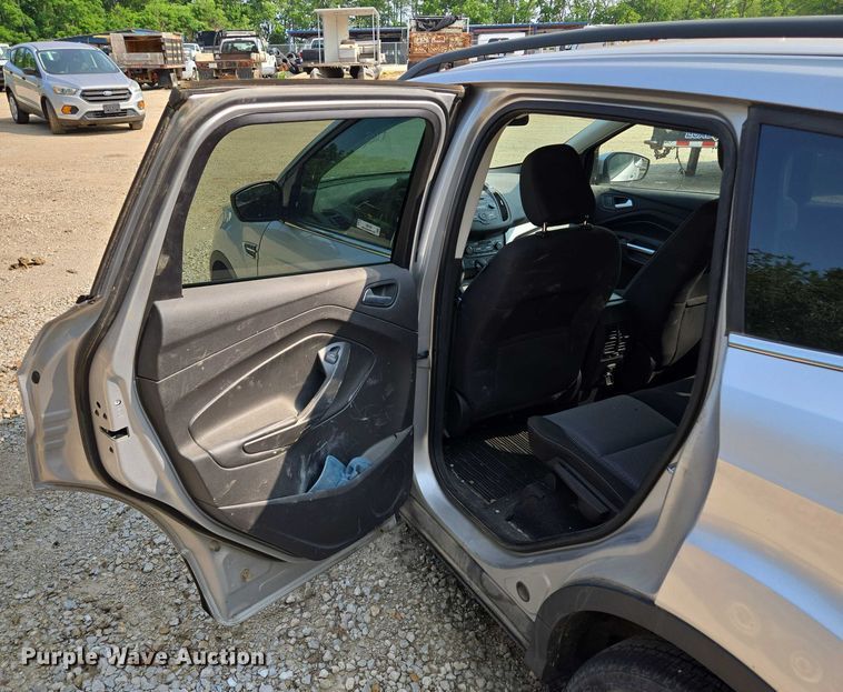 image for item EM7458 2018 Ford Escape SUV