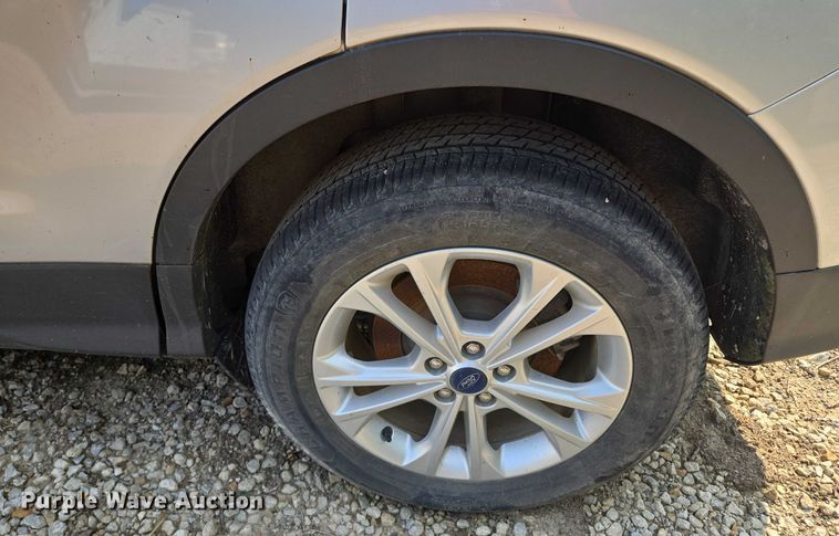 image for item EM7458 2018 Ford Escape SUV