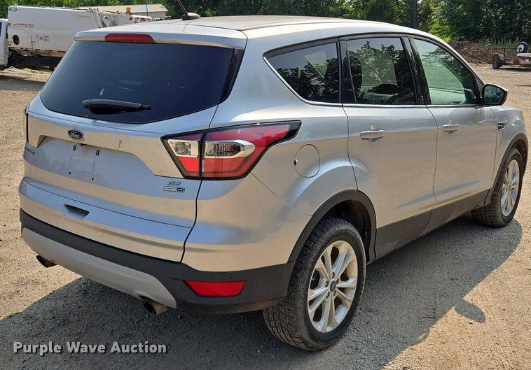 image for item EM7460 2017 Ford Escape SUV