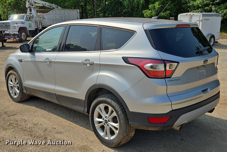 image for item EM7460 2017 Ford Escape SUV
