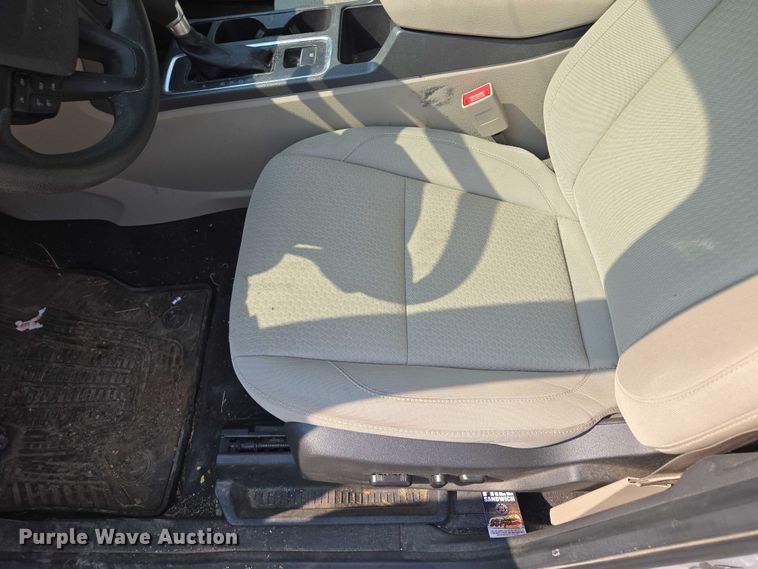 image for item EM7460 2017 Ford Escape SUV