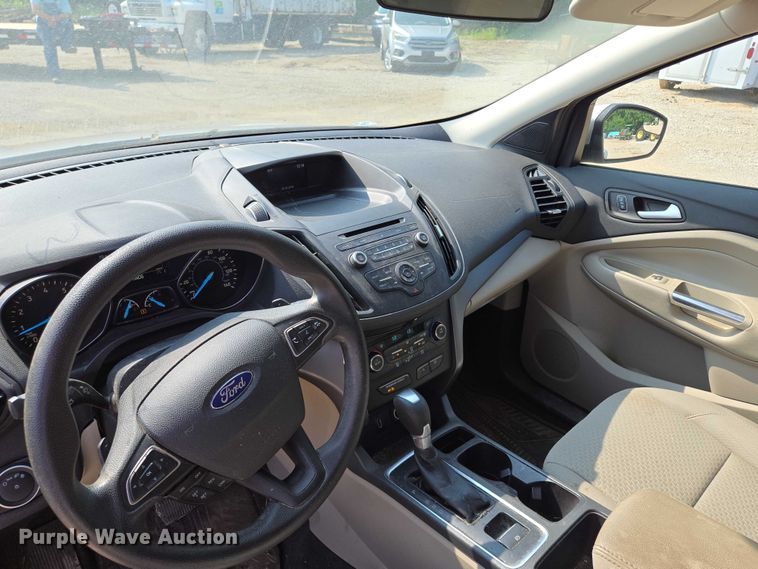 image for item EM7460 2017 Ford Escape SUV