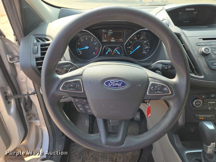 image for item EM7460 2017 Ford Escape SUV