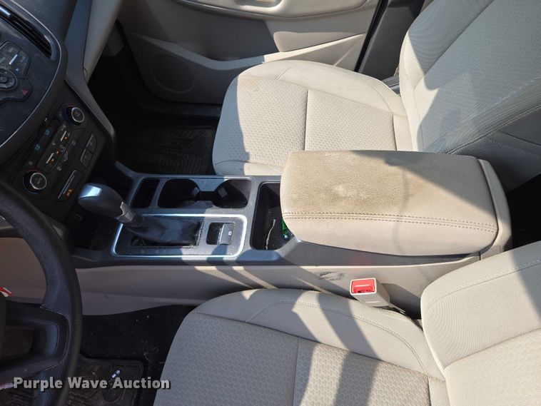 image for item EM7460 2017 Ford Escape SUV