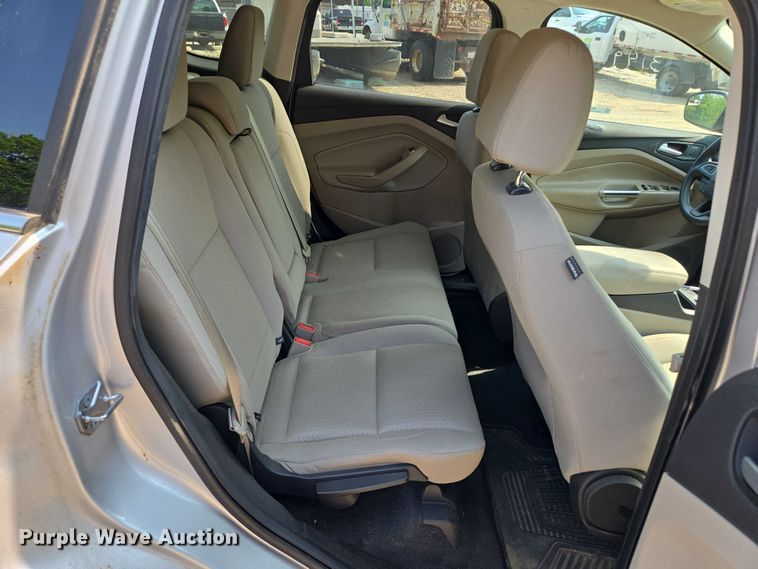 image for item EM7460 2017 Ford Escape SUV