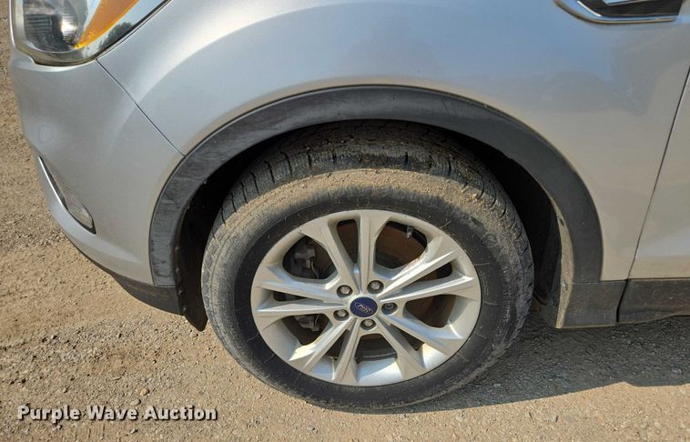 image for item EM7460 2017 Ford Escape SUV