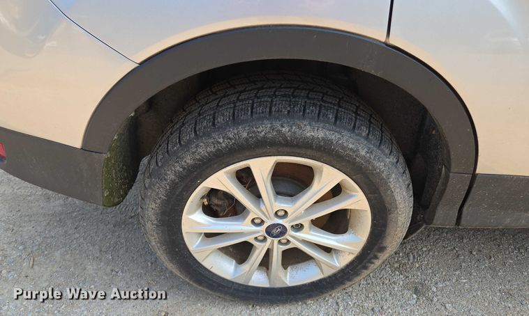 image for item EM7460 2017 Ford Escape SUV