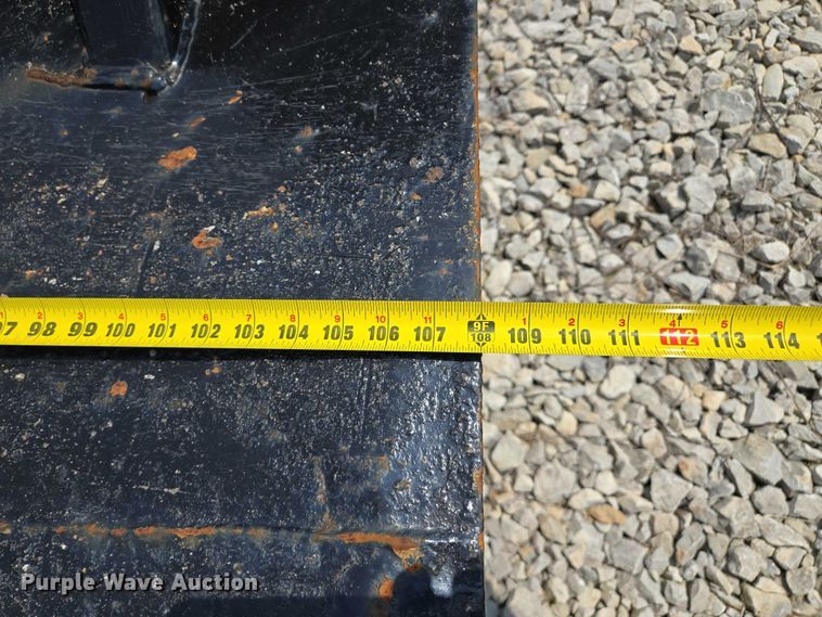 image for item EM7461 2006 Ford F350 Super Duty XL flatbed pickup truck