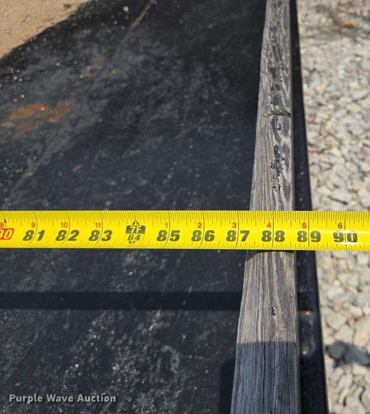 image for item EM7461 2006 Ford F350 Super Duty XL flatbed pickup truck