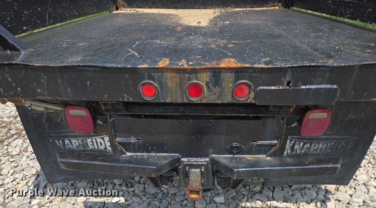 image for item EM7461 2006 Ford F350 Super Duty XL flatbed pickup truck