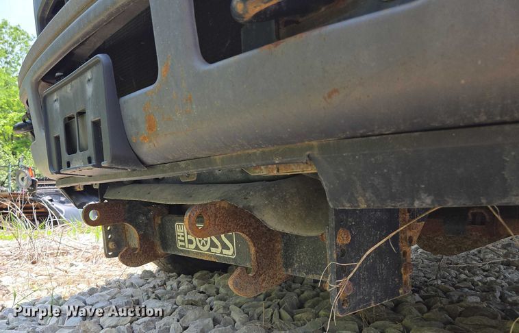 image for item EM7461 2006 Ford F350 Super Duty XL flatbed pickup truck