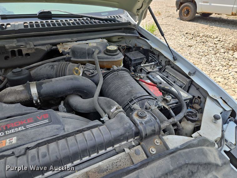 image for item EM7461 2006 Ford F350 Super Duty XL flatbed pickup truck