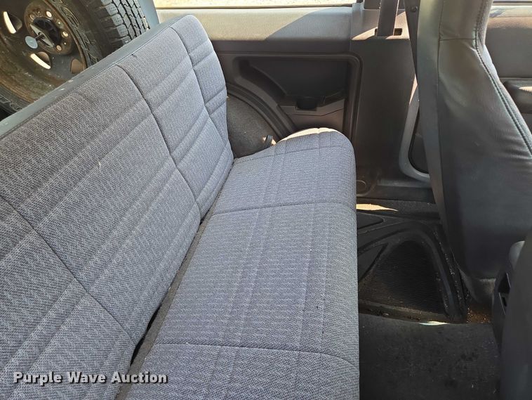 image for item EM7462 2000 Jeep Cherokee SUV