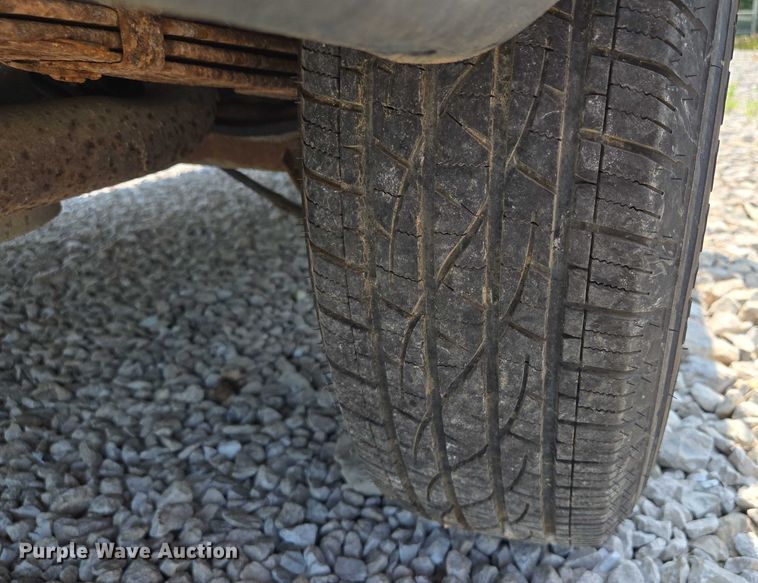 image for item EM7462 2000 Jeep Cherokee SUV