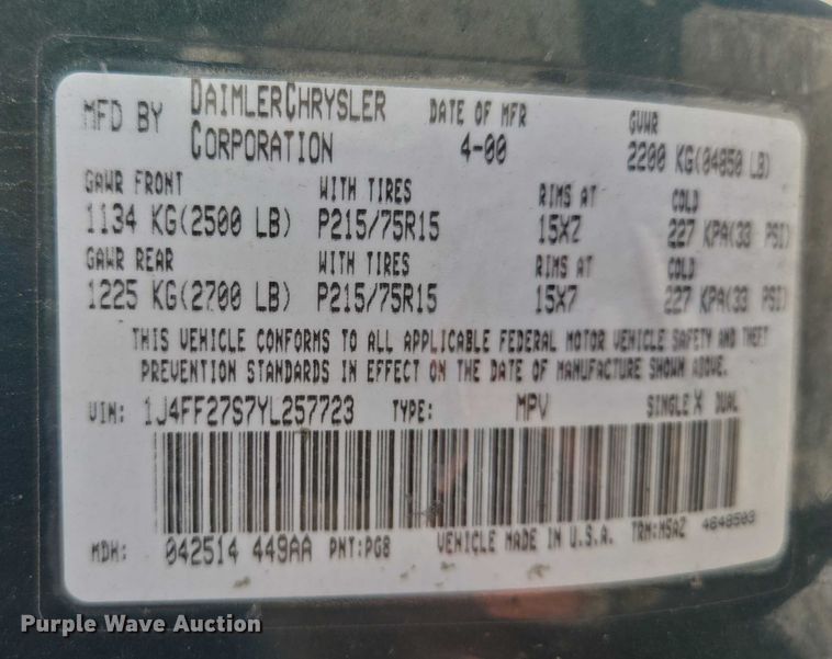 image for item EM7462 2000 Jeep Cherokee SUV