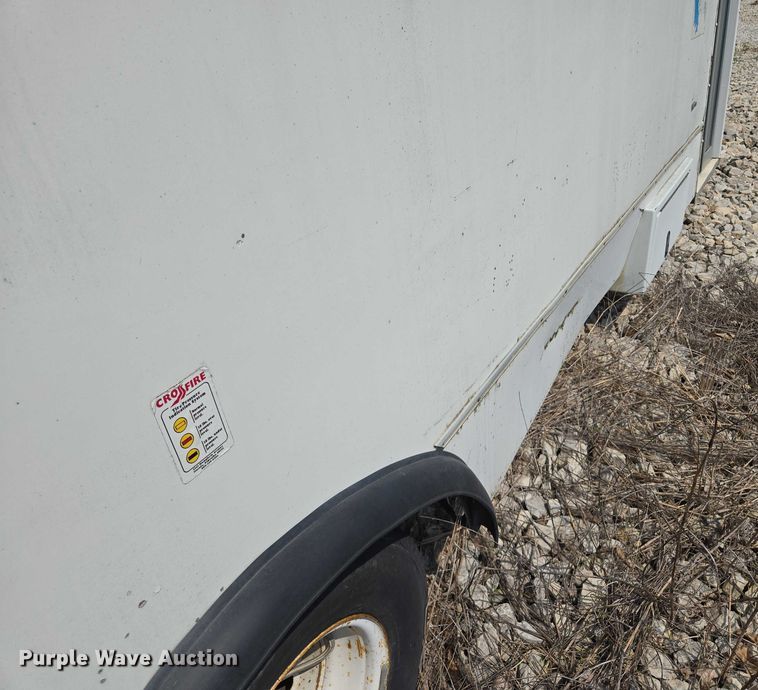 image for item EM7464 2006 Ford E450 Super Duty shuttle bus