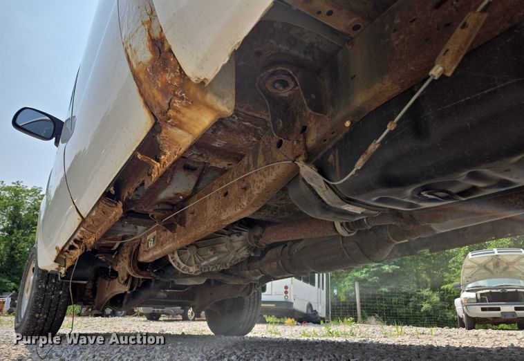 image for item EM7466 2008 Ford F350 Super Duty XL Crew Cab pickup truck