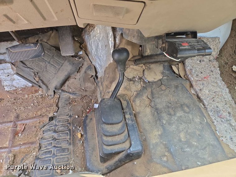 image for item EM7466 2008 Ford F350 Super Duty XL Crew Cab pickup truck