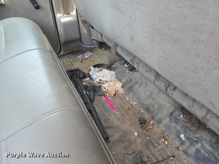 image for item EM7466 2008 Ford F350 Super Duty XL Crew Cab pickup truck