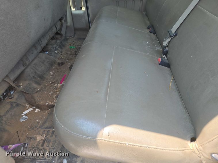 image for item EM7466 2008 Ford F350 Super Duty XL Crew Cab pickup truck