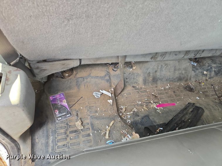 image for item EM7466 2008 Ford F350 Super Duty XL Crew Cab pickup truck