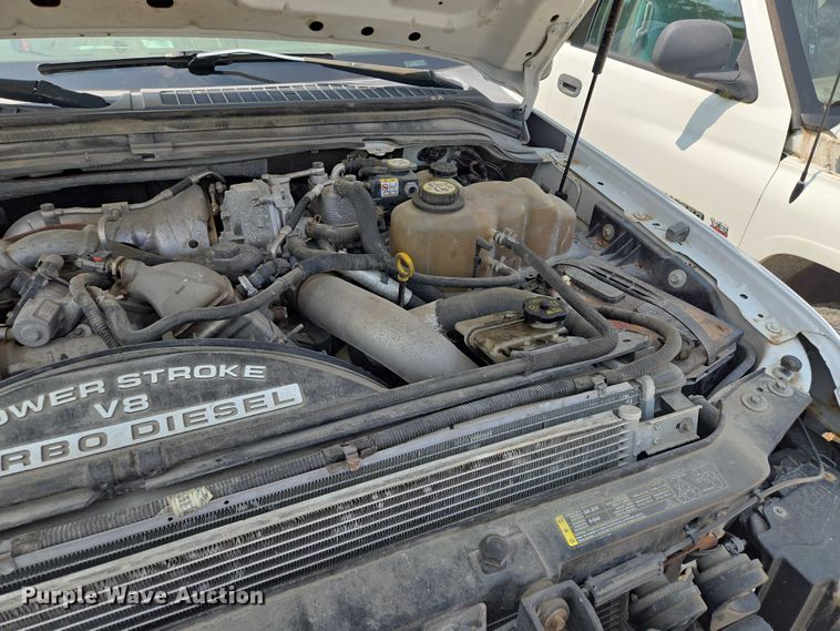 image for item EM7466 2008 Ford F350 Super Duty XL Crew Cab pickup truck