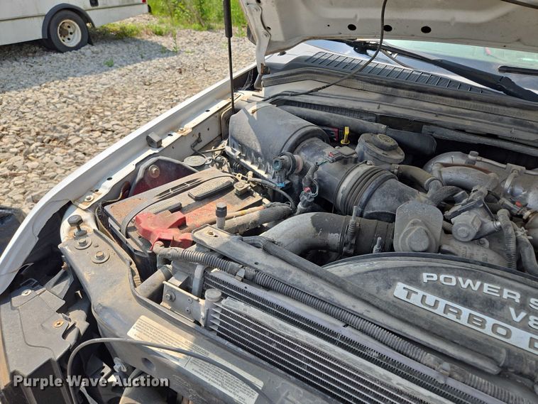 image for item EM7466 2008 Ford F350 Super Duty XL Crew Cab pickup truck