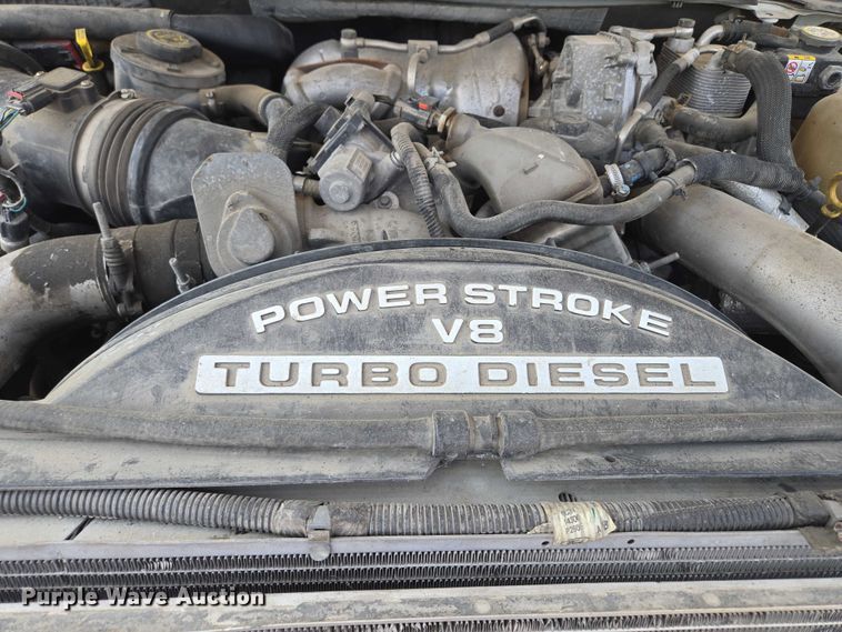 image for item EM7466 2008 Ford F350 Super Duty XL Crew Cab pickup truck