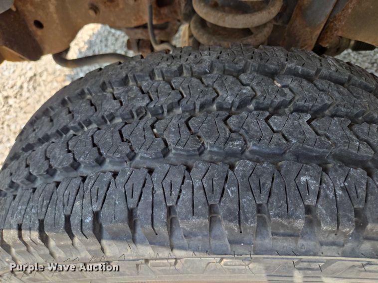 image for item EM7466 2008 Ford F350 Super Duty XL Crew Cab pickup truck