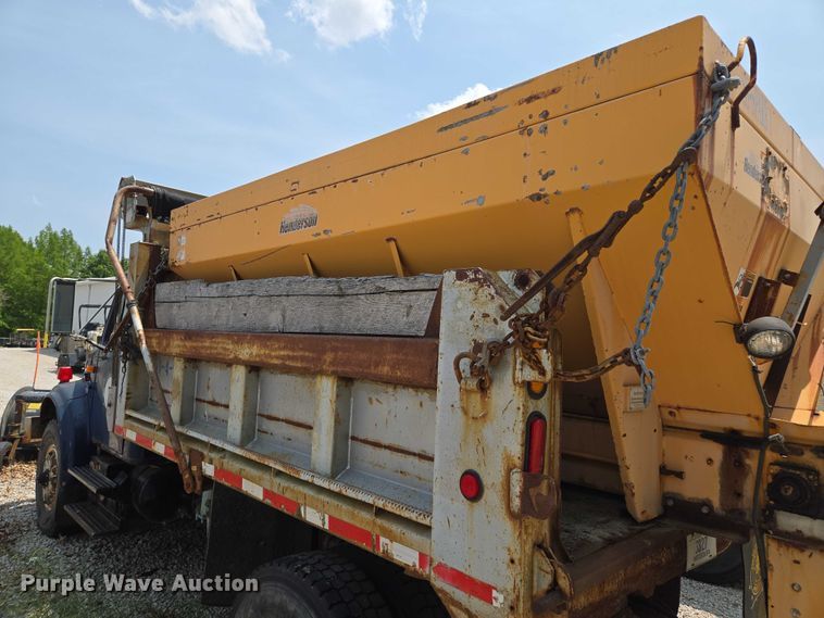 image for item EM7470 1998 International 4900 dump truck