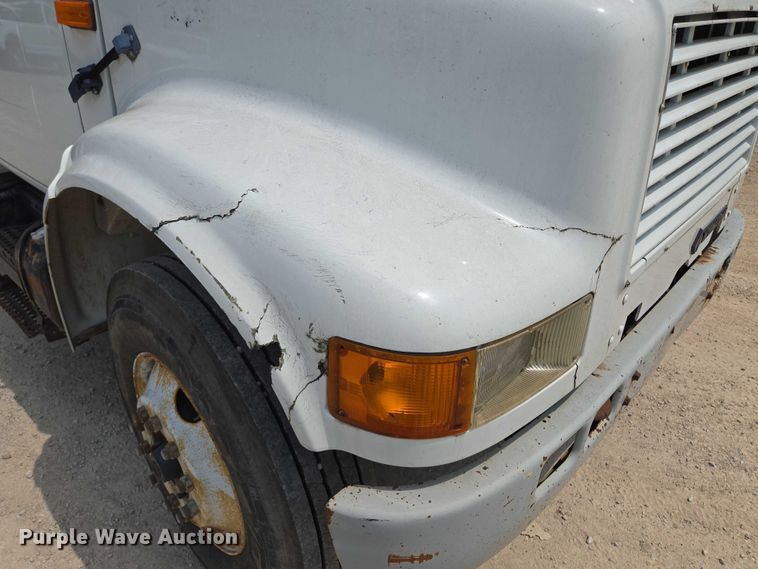 image for item EM7471 1996 International 4700 dump truck