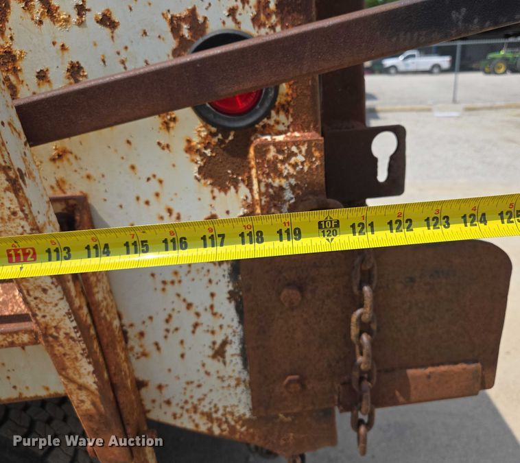 image for item EM7471 1996 International 4700 dump truck