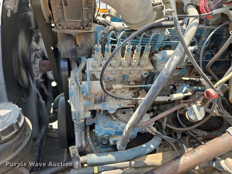 image for item EM7471 1996 International 4700 dump truck