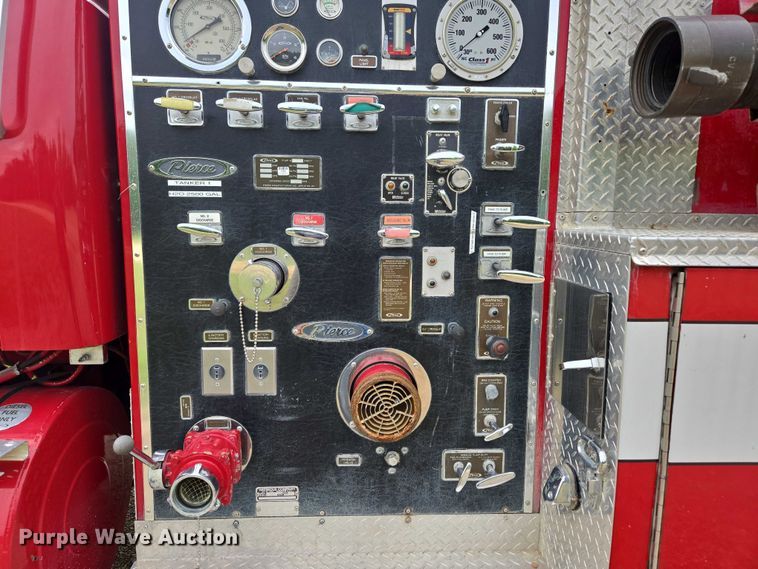 image for item EN3791 1982 GMC Brigadier pumper fire truck