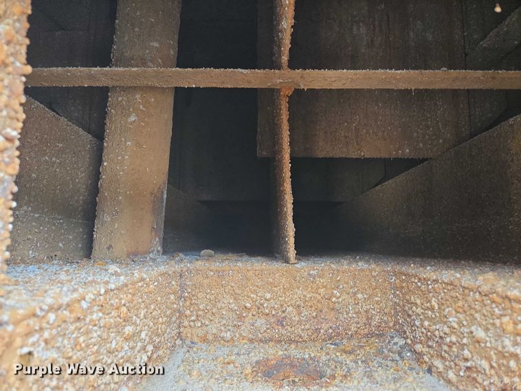 image for item EN3791 1982 GMC Brigadier pumper fire truck