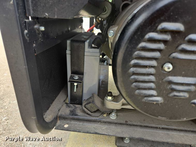 image for item EN3792 Heavy Duty Power Systems HDG9000ER generator