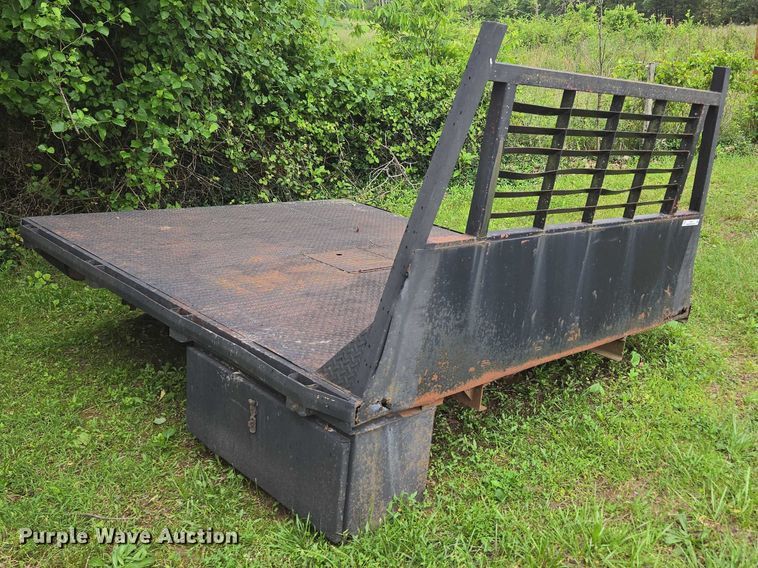 image for item EN3797 J&I MFG. flatbed