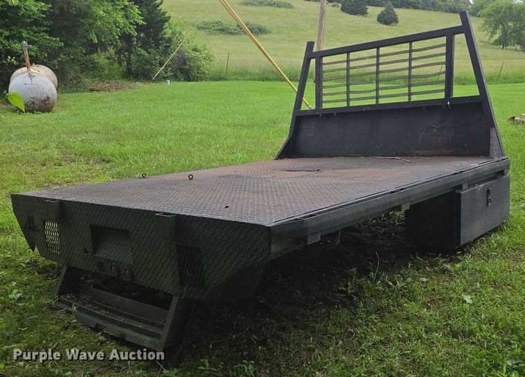 image for item EN3797 J&I MFG. flatbed