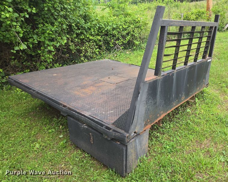 image for item EN3797 J&I MFG. flatbed