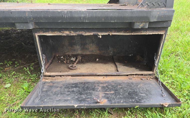 image for item EN3797 J&I MFG. flatbed