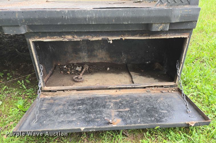 image for item EN3797 J&I MFG. flatbed