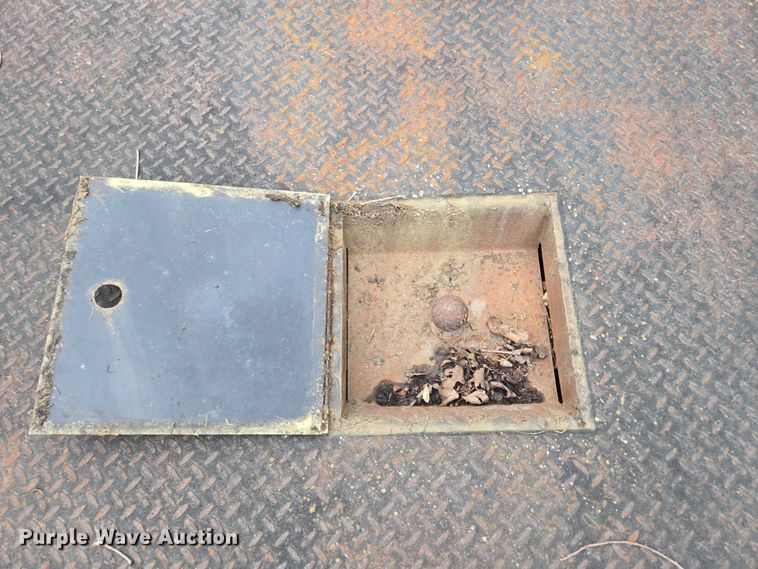 image for item EN3797 J&I MFG. flatbed