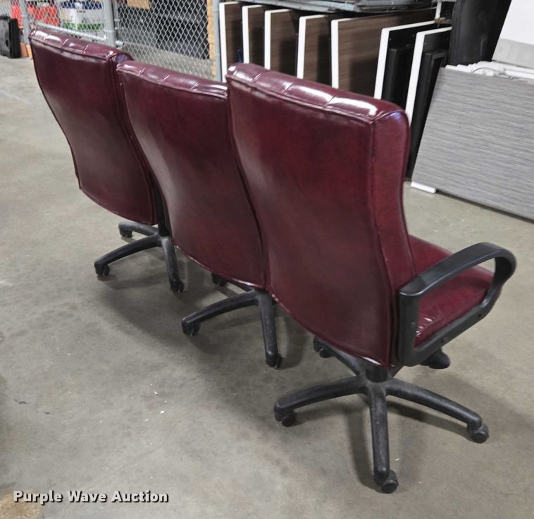 image for item EN3821 (3) chairs