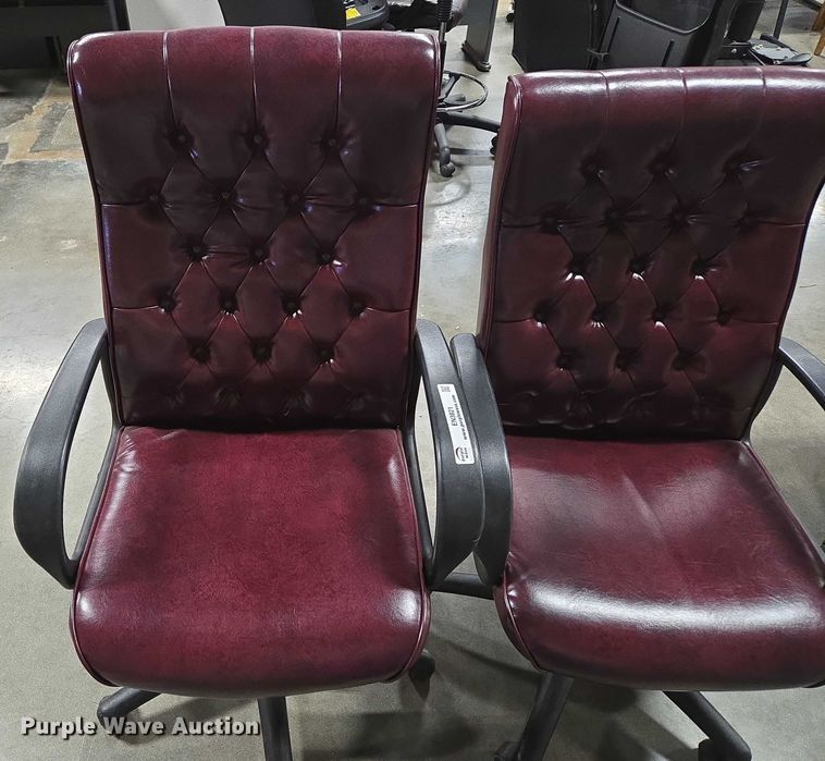 image for item EN3821 (3) chairs