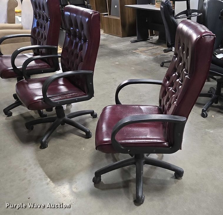 image for item EN3821 (3) chairs