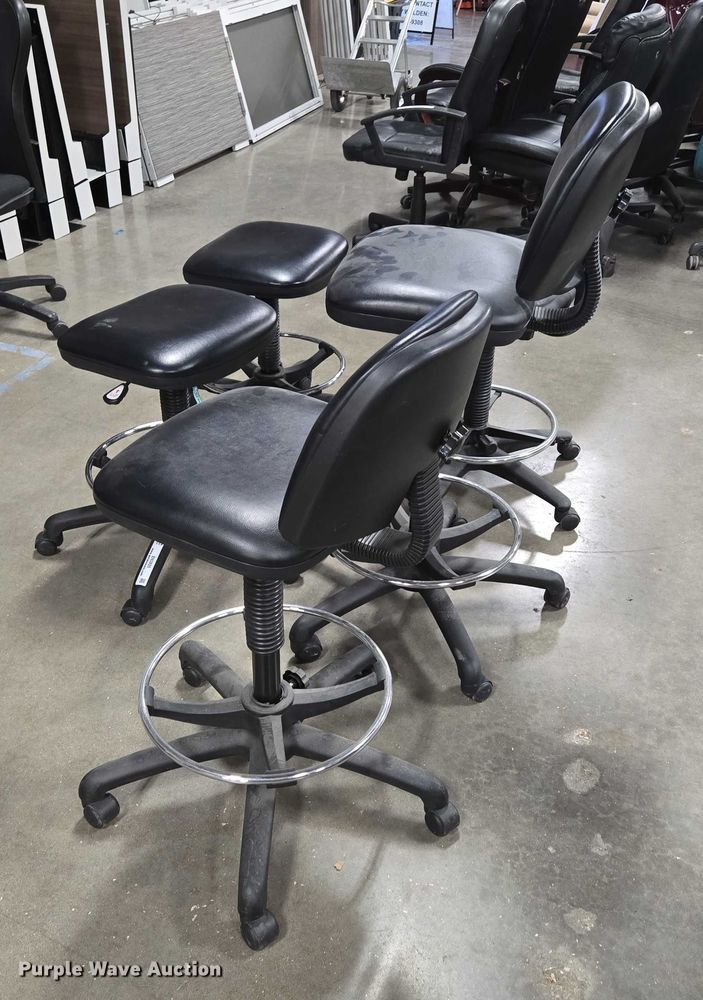 image for item EN3825 Furniture