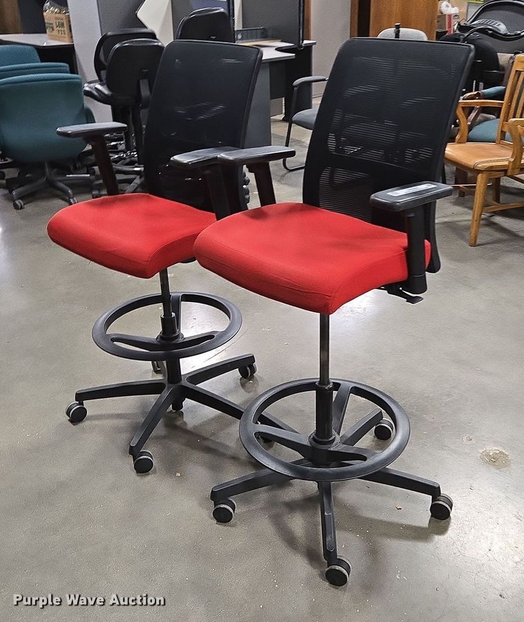 image for item EN3826 (2) chairs