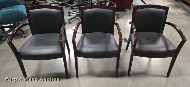 image for item EN3828 (3) chairs